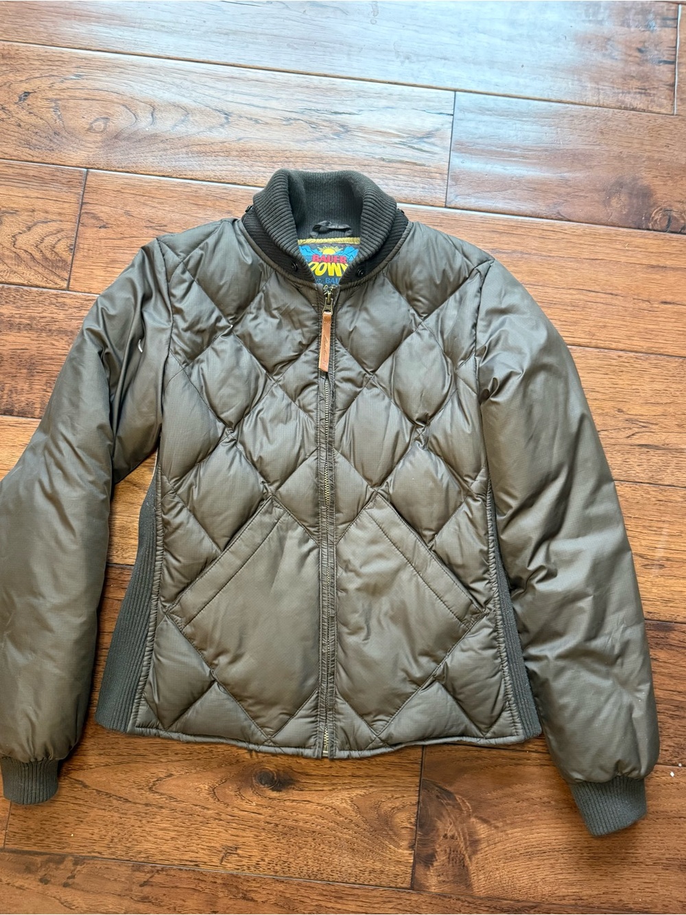 Eddie Bauer Skyliner Jacket Olive Green Diamond Quilted Ribbed Knit Trim size M